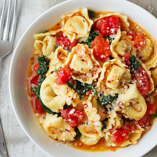 One-Pan Tomato Spinach Tortellini