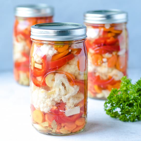 EASY PICKLED VEGETABLES