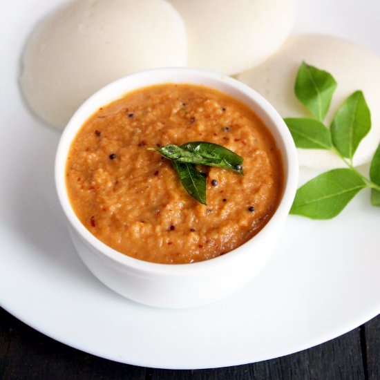 onion chutney / vengaya chutney