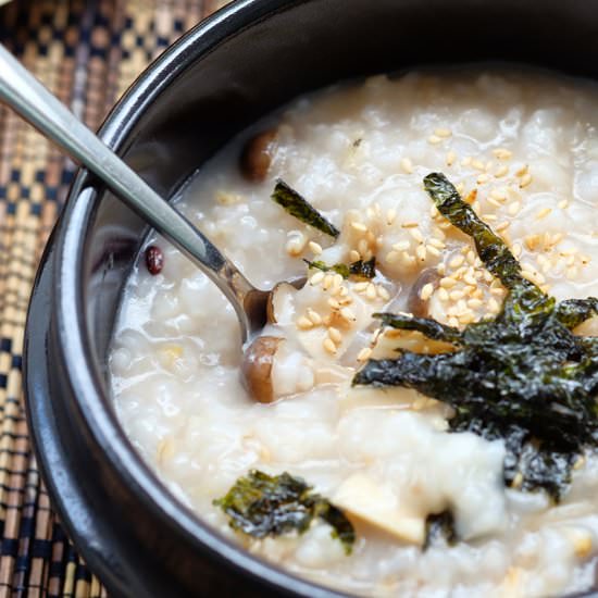 Korean Mushroom Porridge