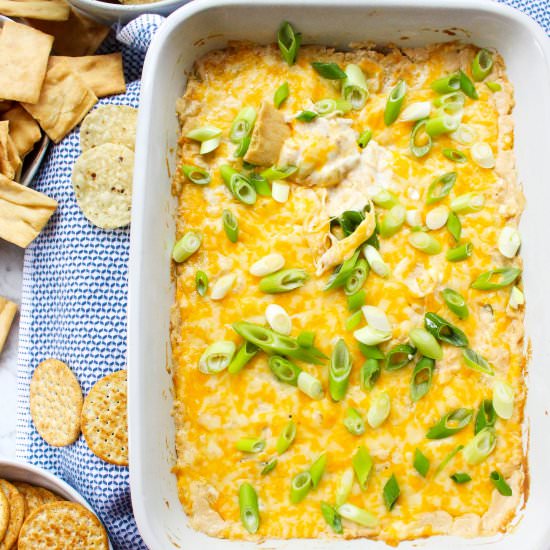 Cheesy Crab Rangoon Dip