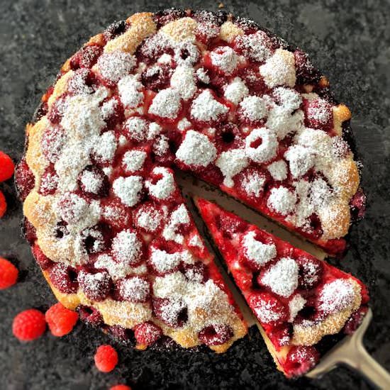 Raspberry cake