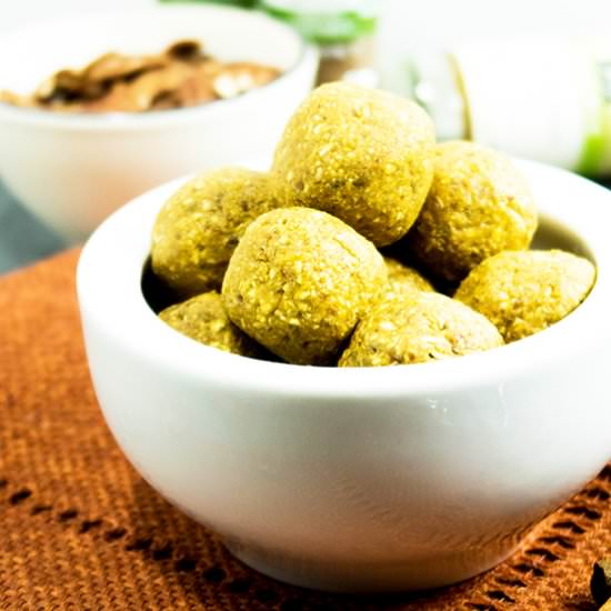 No Bake Pumpkin Pie Energy Bites