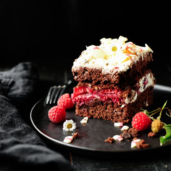 Chocolate Stracciatella Cake