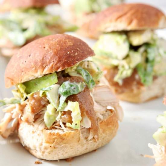 Shredded Applesauce Chicken Sliders