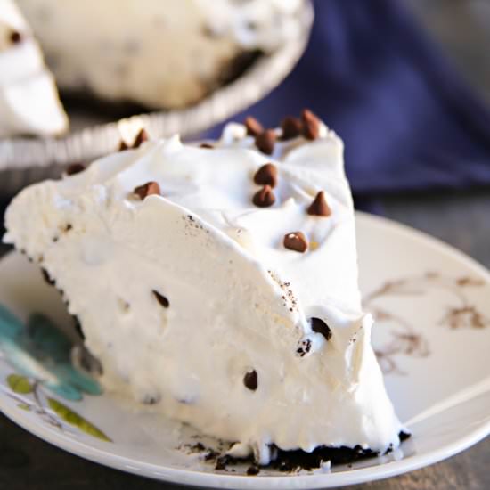 Easy Oreo Cannoli Cream Pie