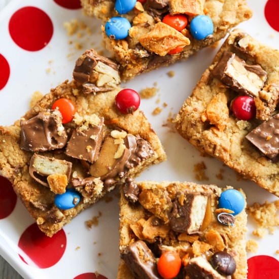 Candy Bar Topped PB Blondies