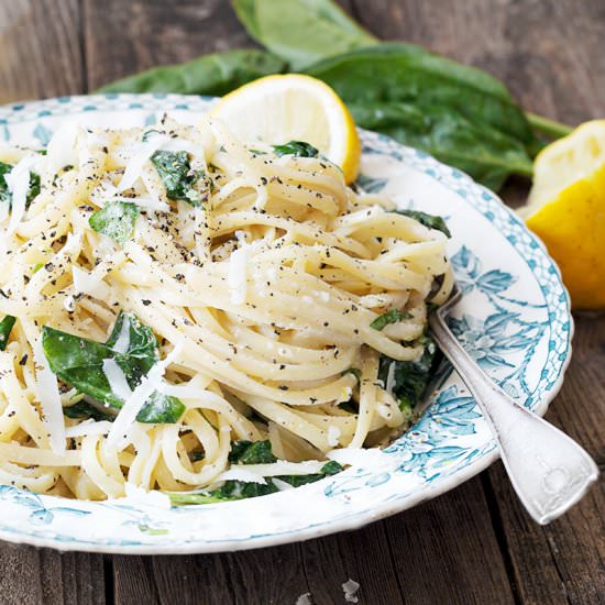 Quick and Easy Lemon Spinach Pasta