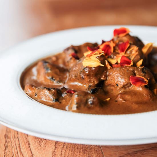 Creamy Curry with Pork Skewers