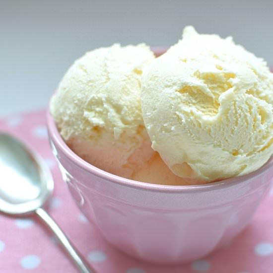 Super Creamy Vanilla Ice Cream