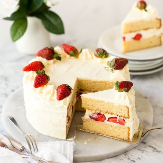 VANILLA SPONGE CAKE
