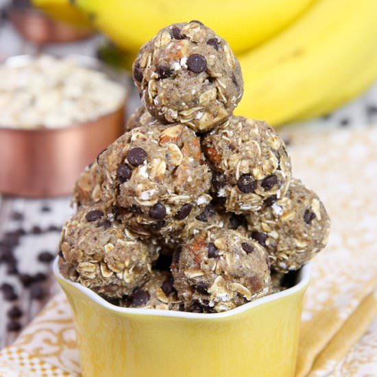 Chunky Monkey No Bake Energy Bites