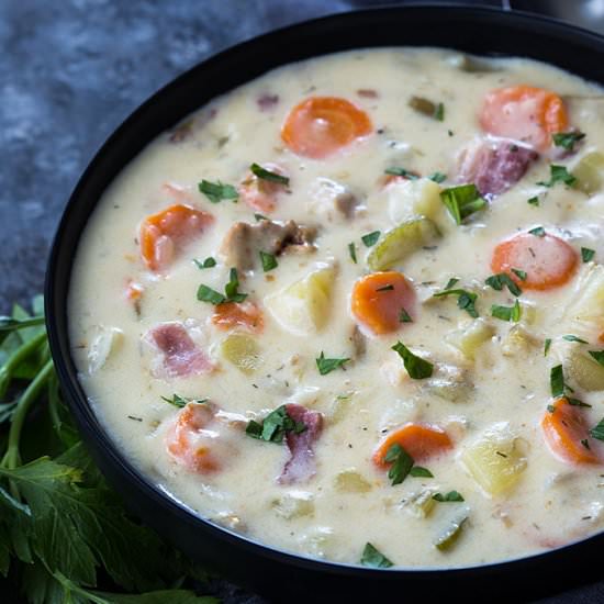 creamy clam chowder