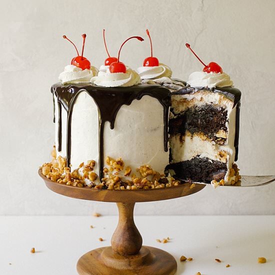 Hot Fudge Sundae Cake