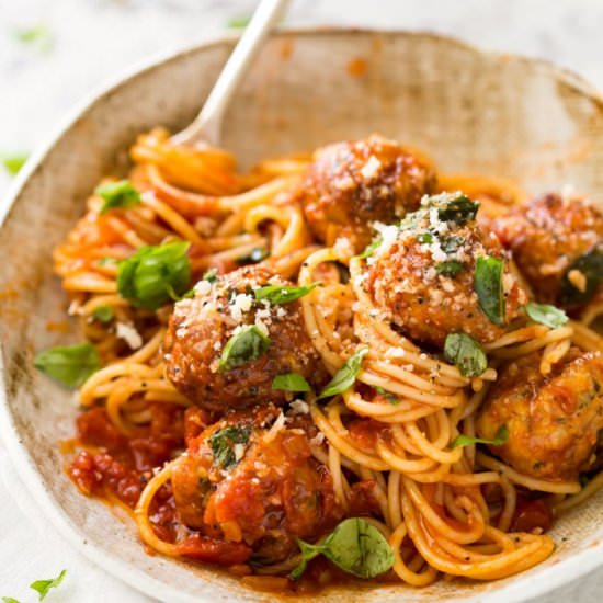 BAKED CHICKEN MEATBALLS & SPAGHETTI
