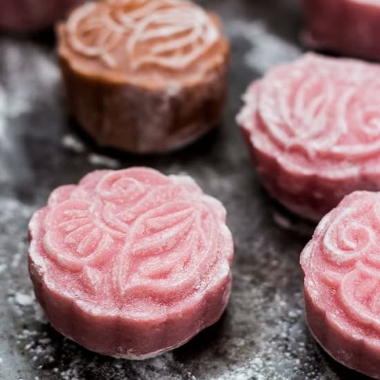 Pineapple Filled Snow Skin Mooncake