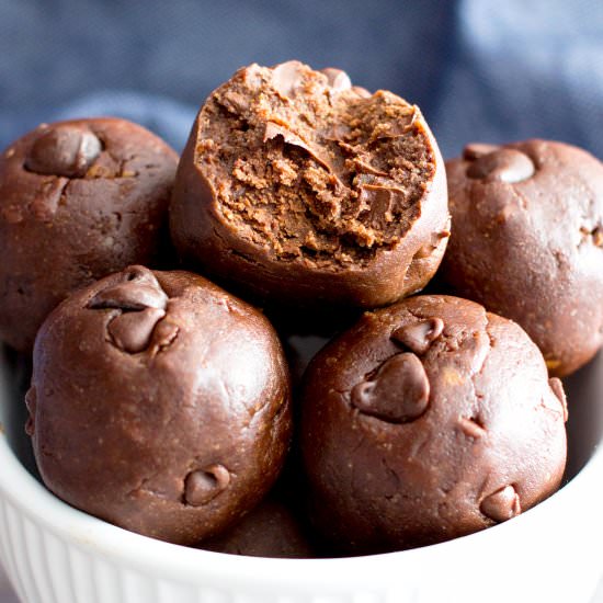 No Bake Brownie Energy Bites