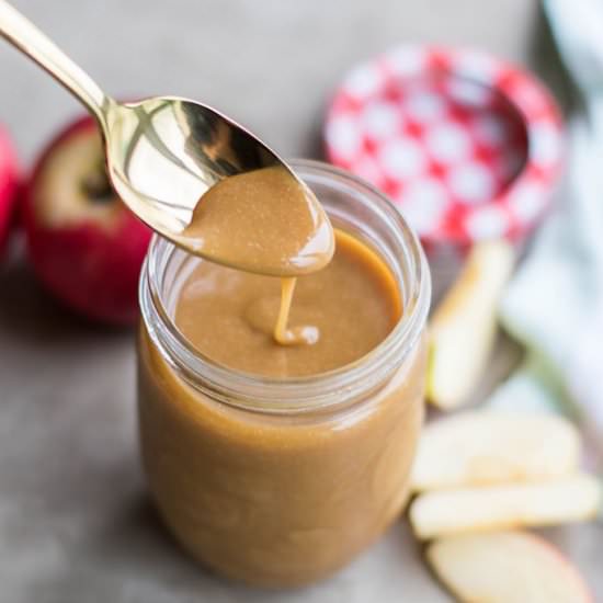 Vegan Salted Caramel Sauce