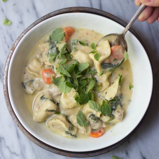 The Best Creamy Tortellini Soup
