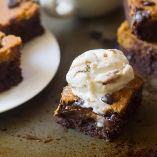 Vegan Pumpkin Cheesecake Brownies