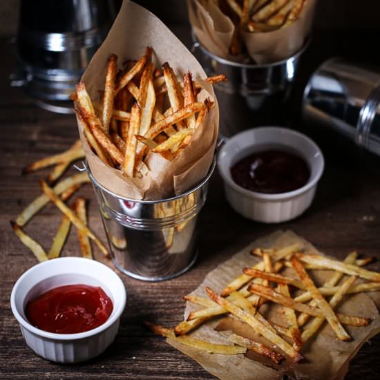 Oven Fries with Sriracha Ketchup