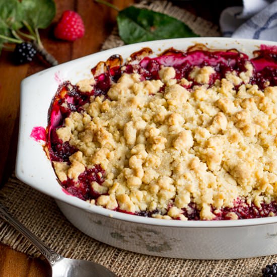Apple Berry Summer Fruit Crumble