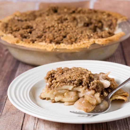 Apple Pie with Oat Crumb Topping