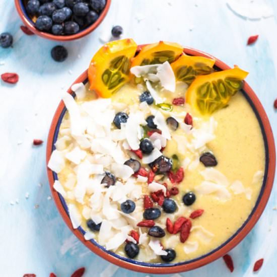 Vegan Smoothie Bowl with pineapple