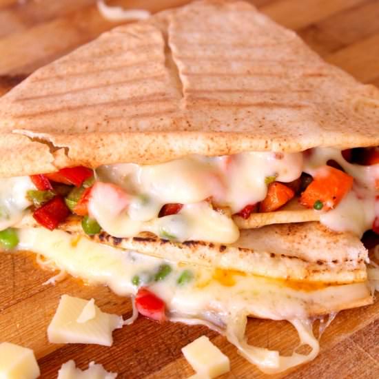 Cheesy Vegetarian Pita Sandwich