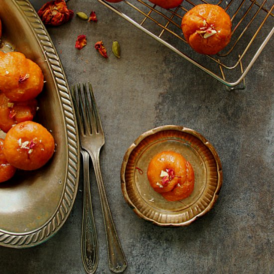 Badusha/Balushahi (Indian Donuts)