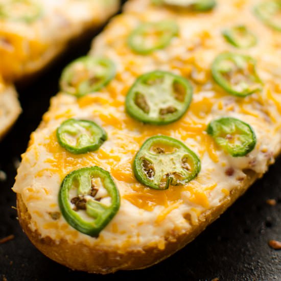 Jalapeño Popper Cheesy Bread