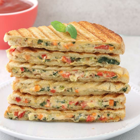 Veggie Mayo Grilled Sandwich