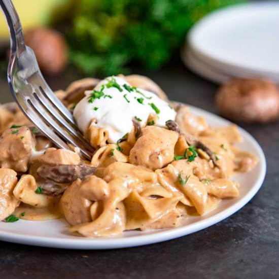 One Pan Creamy Chicken Stroganoff