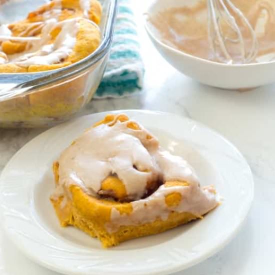 Pumpkin Cinnamon Rolls (Vegan)