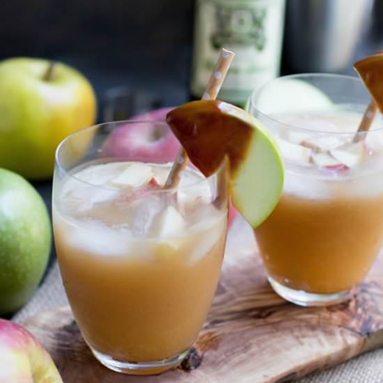 Caramel Apple Cider Cocktail