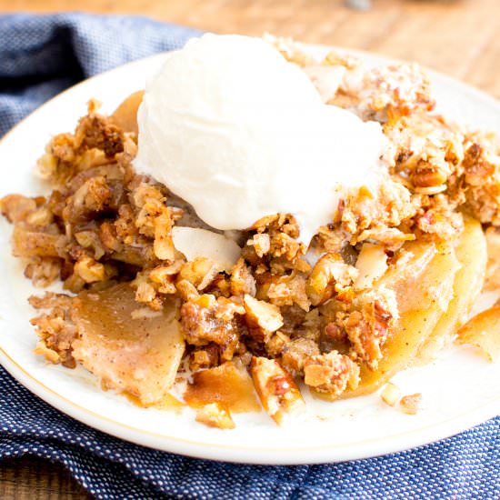 Paleo Apple Pecan Coconut Crisp
