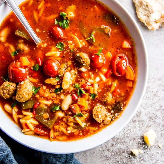 Slow Cooker Tuscan White Bean Soup