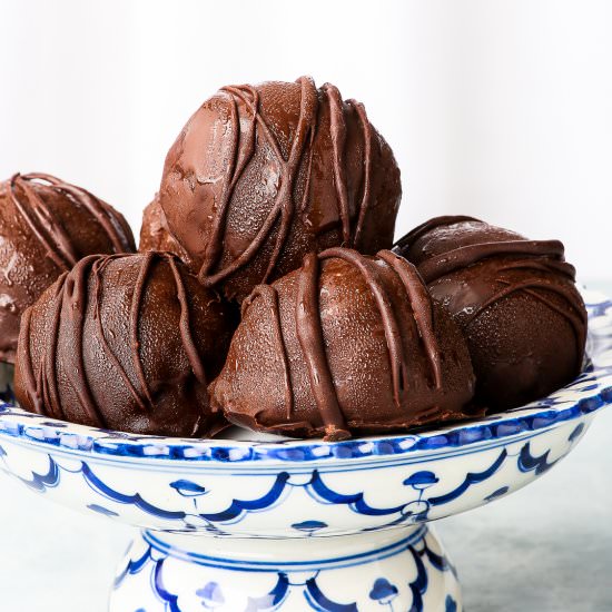 Healthy Pumpkin Truffles