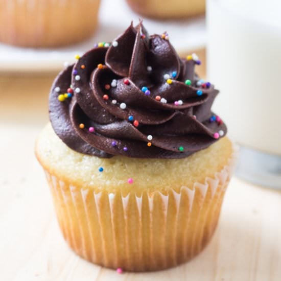 Perfect Vanilla Cupcakes