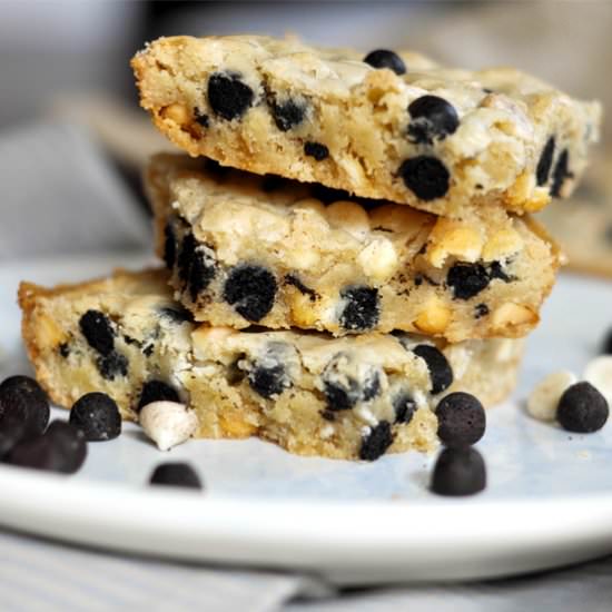 Cookies and Cream Blondies
