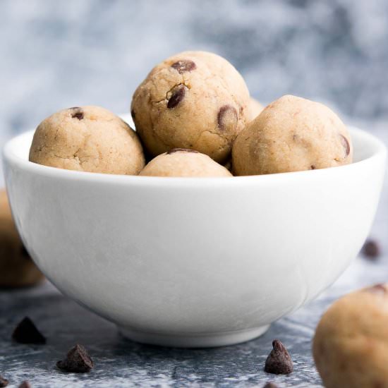 Chocolate Chip Cookie Dough Bites