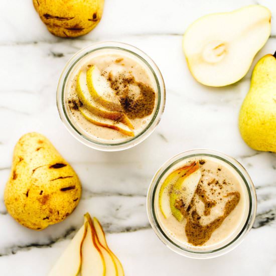 Cardamom Pear Smoothie