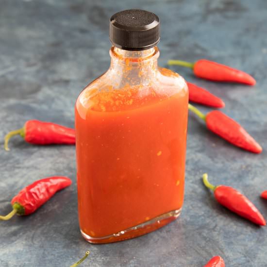 Homemade Sriracha Hot Sauce Recipe