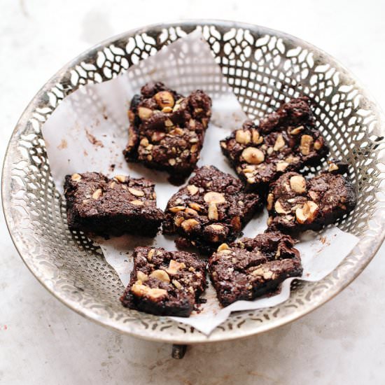 Gooey Chocolate Hazelnut Bars