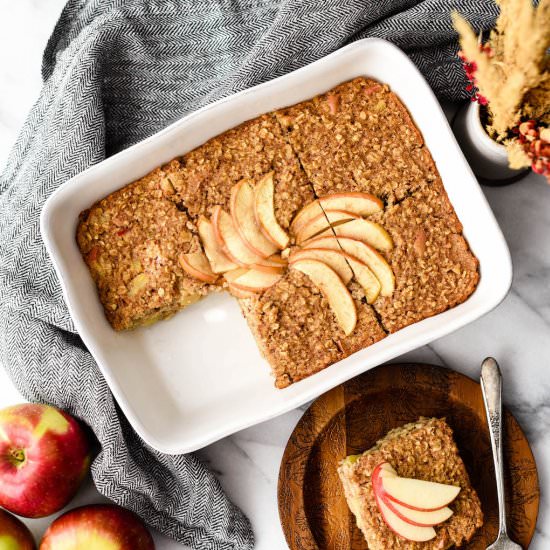 Apple Cinnamon Baked Oatmeal