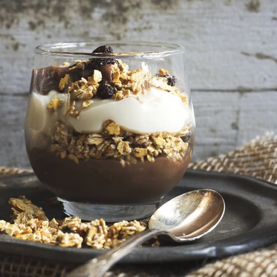 Easy Vegan Parfait- Homemade Granola