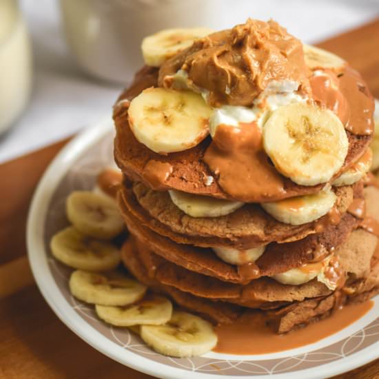 Peanut Butter Banana Protein Pancak