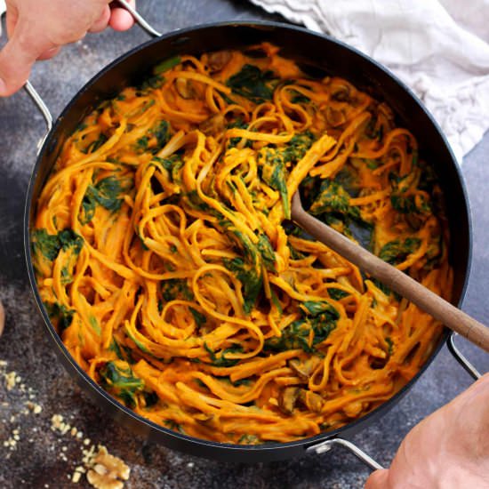 Healthy Pumpkin Pasta with Spinach