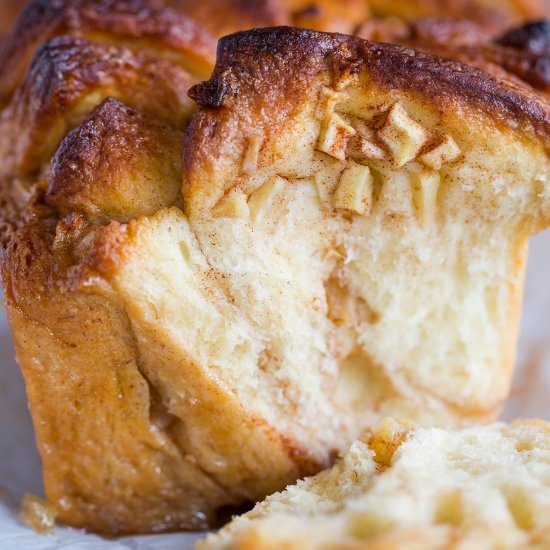 Apple Cinnamon Pull Apart Bread
