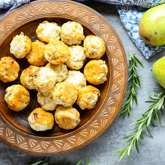 Pear Gorgonzola Bites